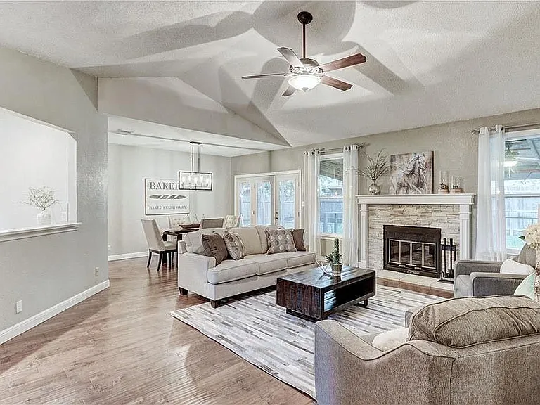 8914 Bridgewood Trl — Photo 8