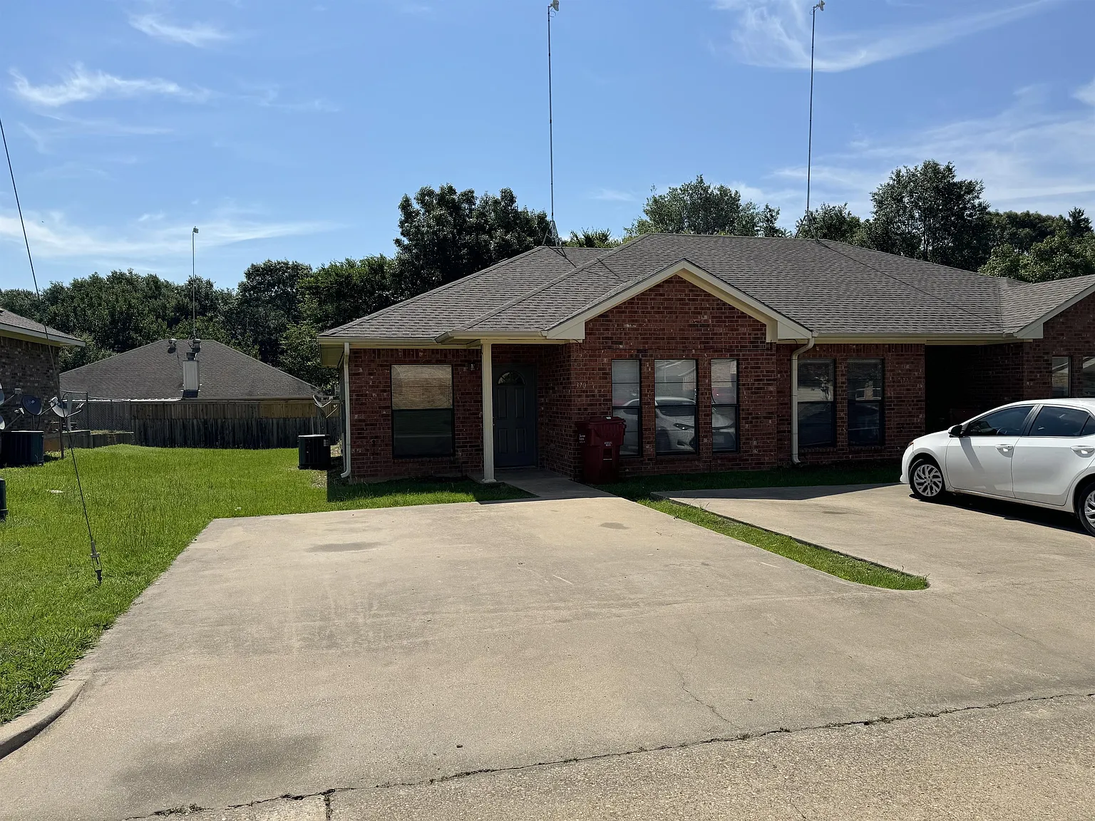 Westview - 370 — Photo 1