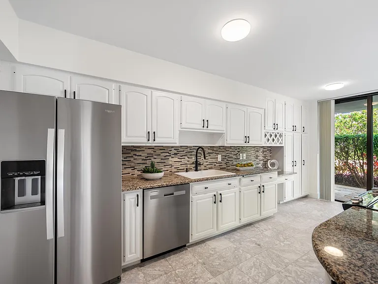 1401 S Ocean Blvd #1010 — Photo 9