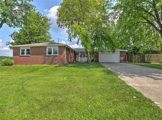 2758 W Macon St, Decatur, IL 62522