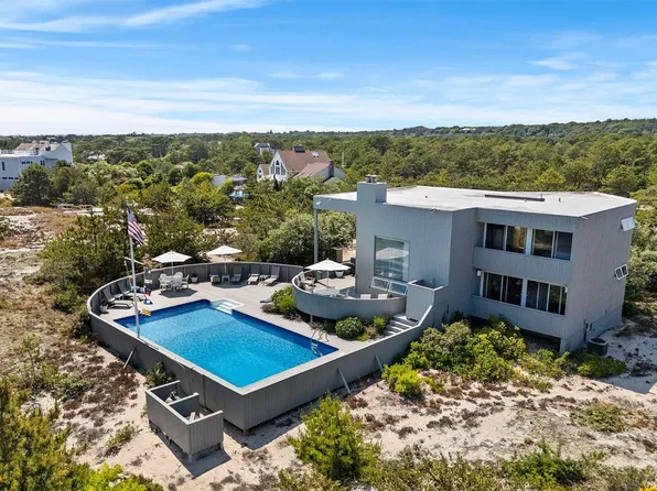 59 Sandcastle Ln, Amagansett, NY 11930