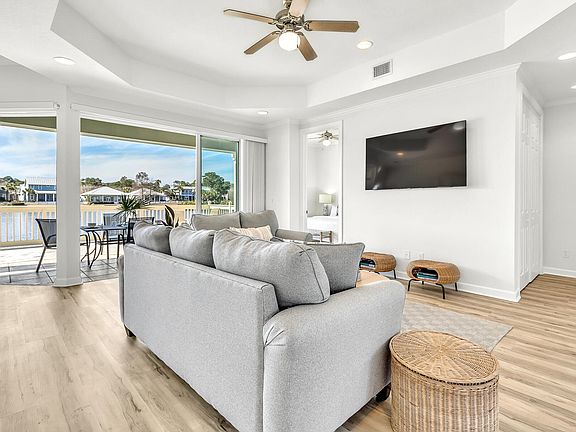 3rd image of 2244 Crystal Cove Ln #2244
