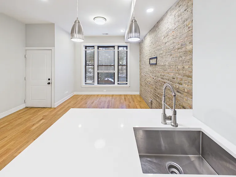 2819 W 25th St #1 — Photo 8