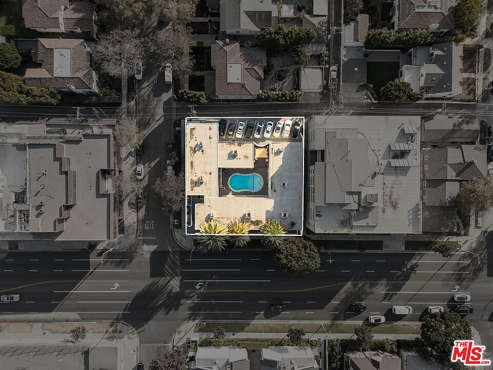 carousel photo #24 (MLS)