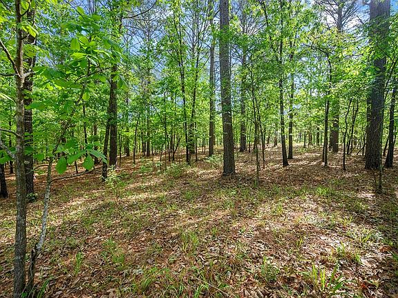 3rd image of 640 NE Three Creeks Rd Lot 40