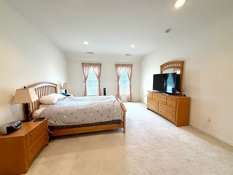 43 Independence Ln — Photo 19