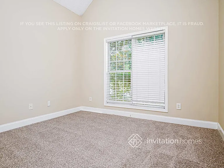 220 Hedgewood Dr — Photo 14