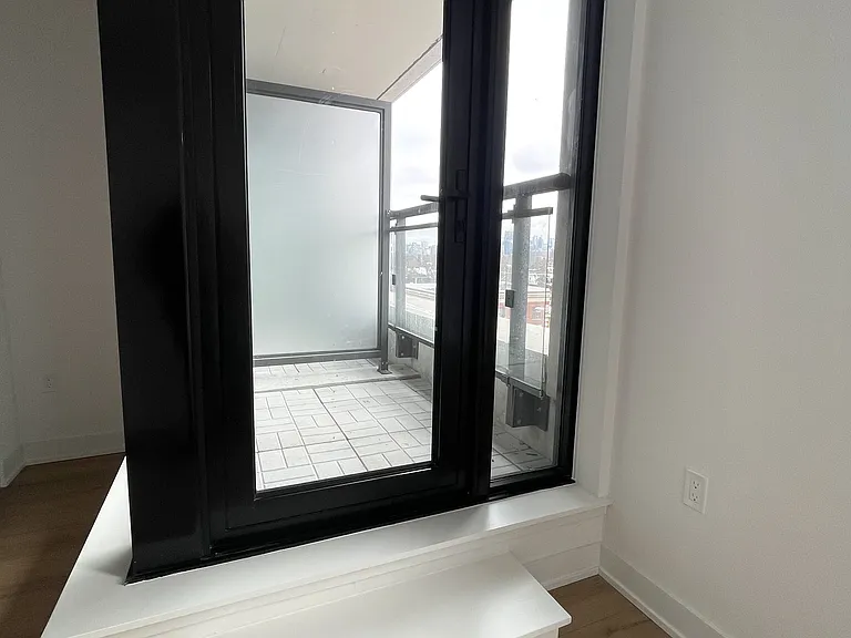 758 Dovercourt Rd #508 — Photo 11