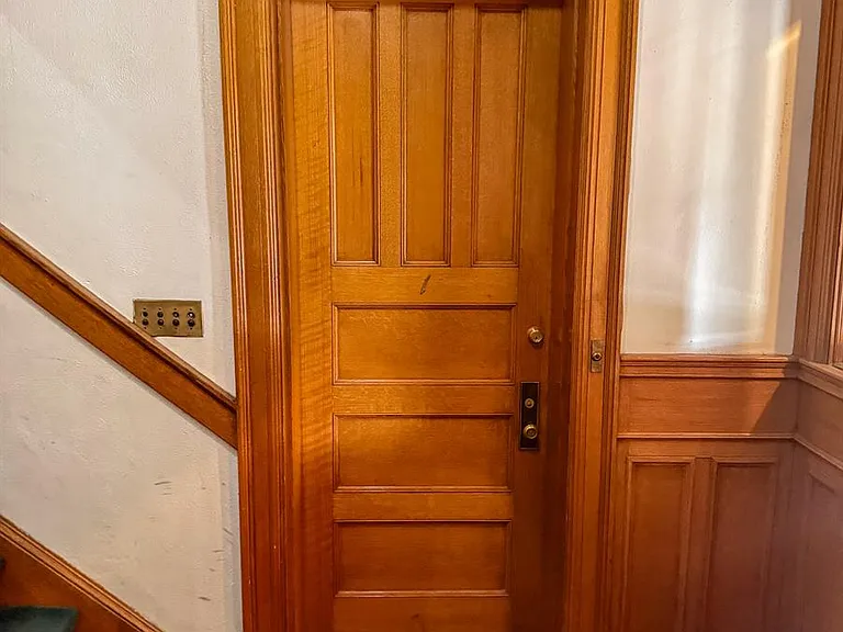 1302 N Williams St — Photo 13