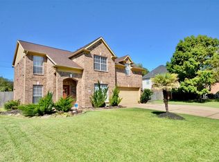 238 Plum Cir, Lake Jackson, TX 77566