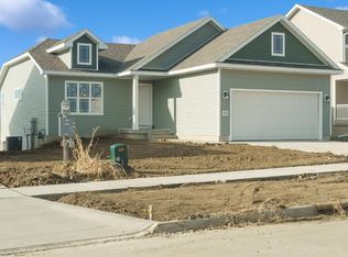 225 S Valley View Dr S, Norwalk, IA 50211