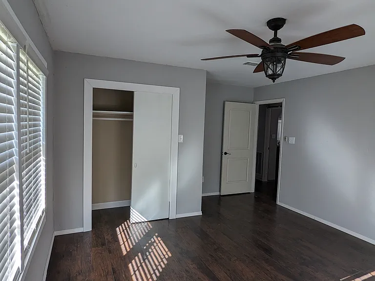 N Caney Dr — Photo 2