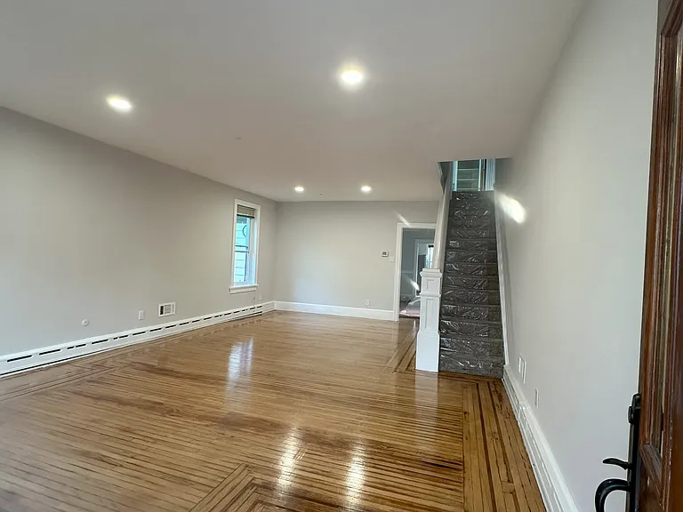 144 Beech St — Photo 5