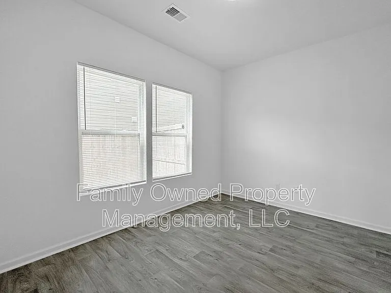 105 Whimbrel Dr — Photo 11