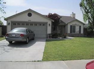 8213 Hawkeye Dr, Bakersfield, CA 93313
