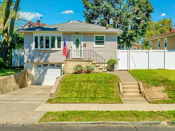 245 Fillmore St, Staten Island, NY 10301