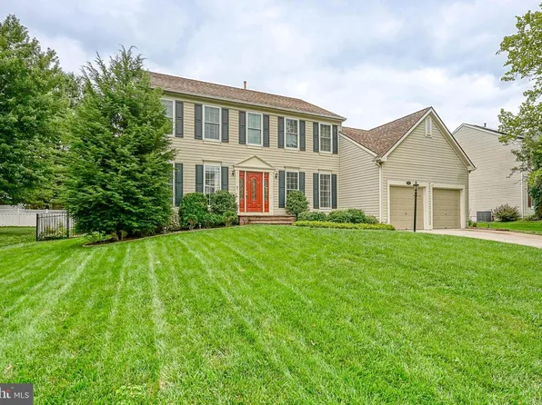 11 Waterford Dr, Lumberton, NJ 08048