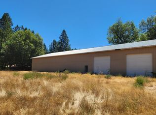 640 Lake Shore Dr, Selma, OR 97538