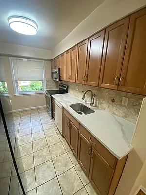 Rented by George Realty Group LLC | media 6