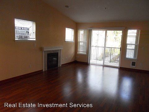 4th image of 2148 Palisade Blvd