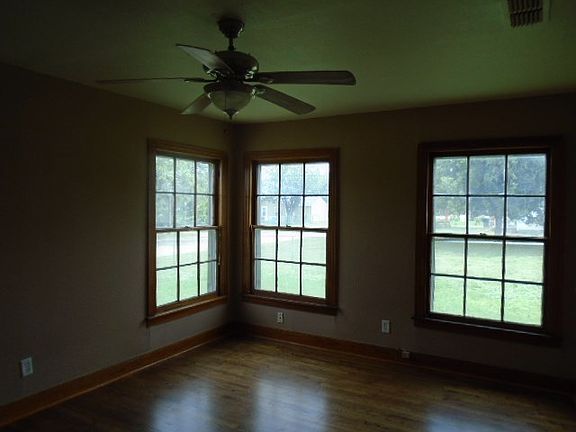 4th image of 2001 S 18th St