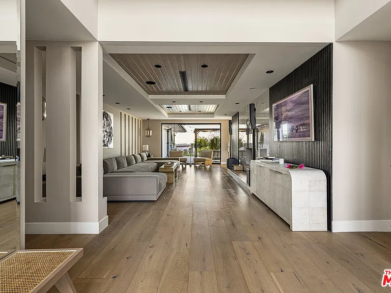 2715 Edwin Pl — Photo 11