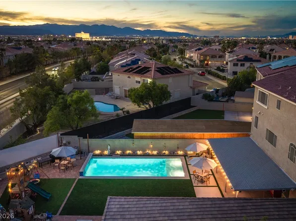 10749 Aphrodite St, Las Vegas, NV 89183