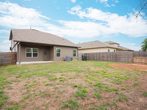 2nd image of 202 Orchard Ln