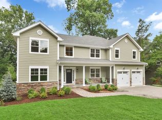 58 Armour Rd, Mahwah, NJ 07430