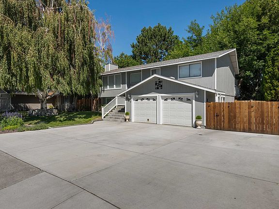 2nd image of 8130 W Imnaha Ave