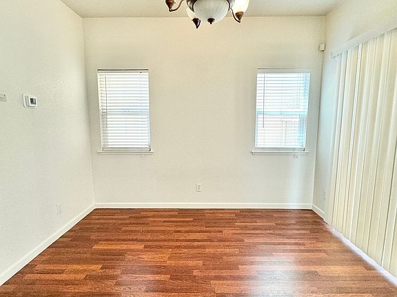 4th image of 216 Marsalla Dr
