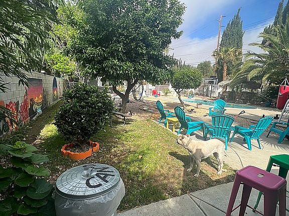 3rd image of 1195 Linda Vista Dr