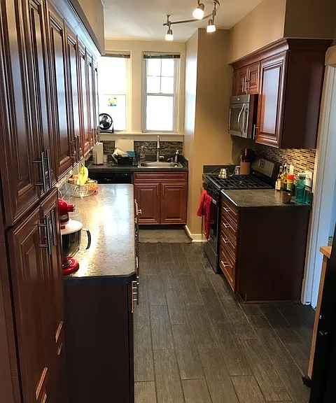 2215-2221 E Beverly Rd — Photo 13