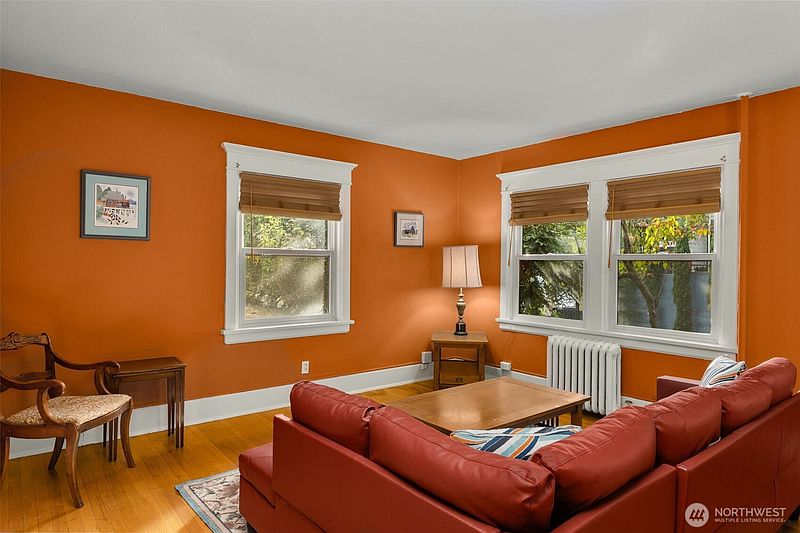 2nd image of 516 E Thomas Street #102