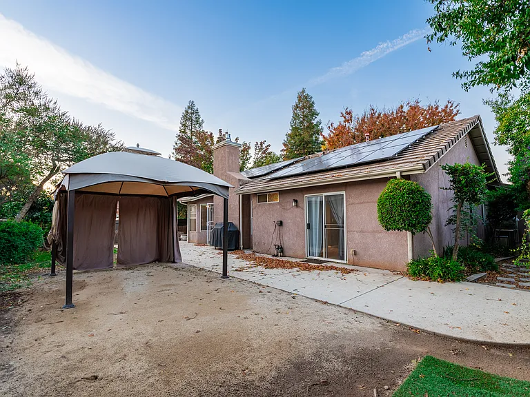 2834 Mitchell Ave — Photo 18