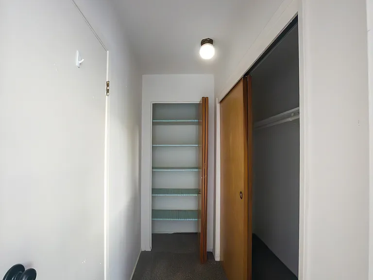 Curtner Villa Apartments — Photo 27
