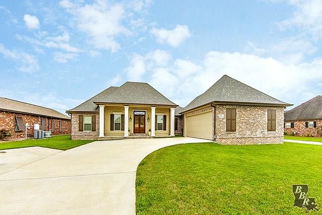 1st image of 351 Tigerlily Dr
