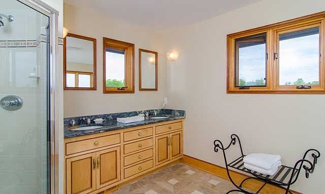 Bathroom-6651 Fox Ridge Circle 2