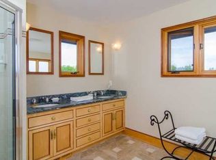 6651 Fox Ridge Cir, Independence, MN 55359