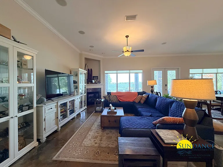 249 Beachview Dr — Photo 6