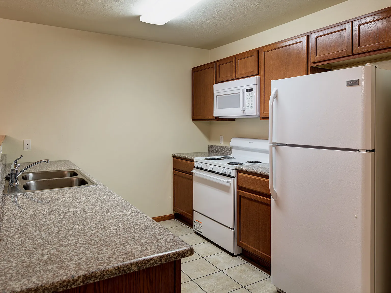 Large 3br/2ba Apartment In Harvest Hills! — Photo 3