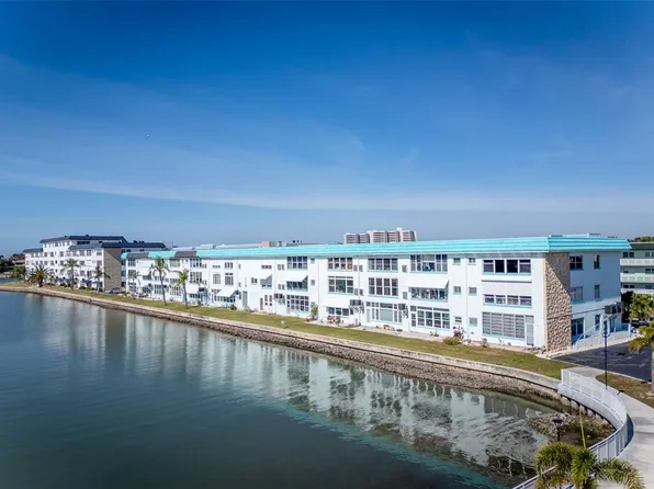 5940 30th Ave S APT 209, Gulfport, FL 33707