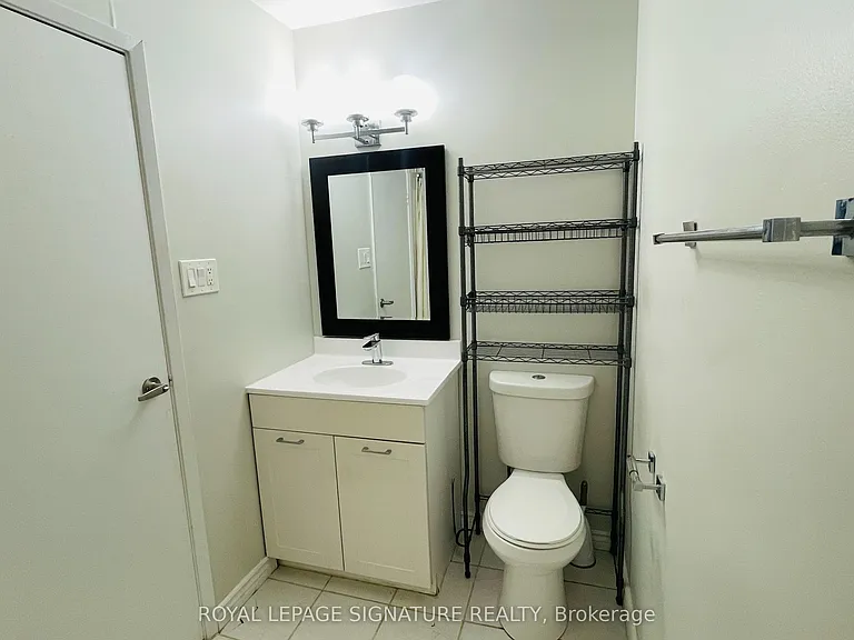 1100 Oxford St #75 — Photo 12