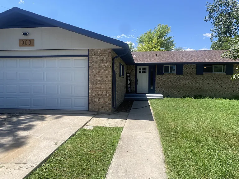Bruce Dr — Photo 19
