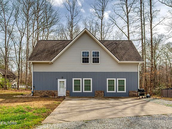 2nd image of 221 Irwinton Dr