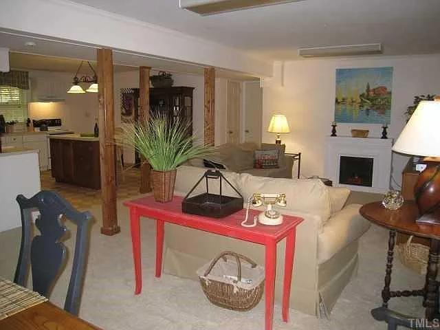 1208 Glen Eden Dr #2 — Photo 11