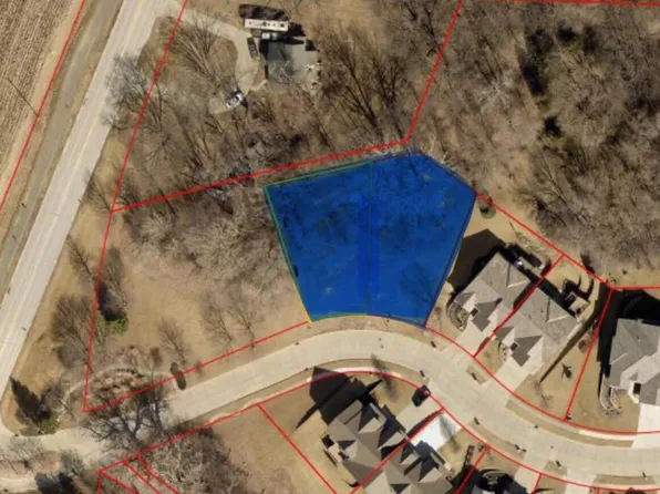 110-112 Fawn Park Dr, Council Bluffs, IA 51503