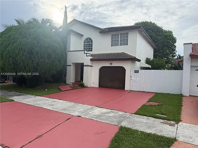 4 bed, 3.5 bath, 2020 sqft, $3,800 — Photo 2