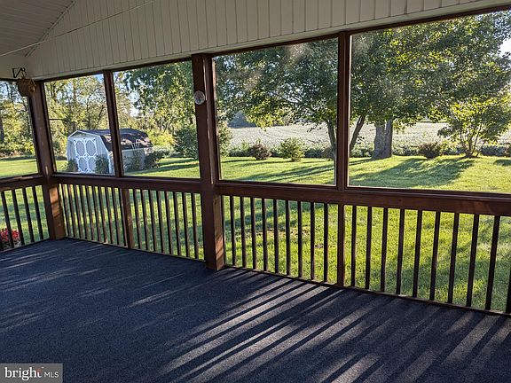5th image of 220 Lorinda Ln