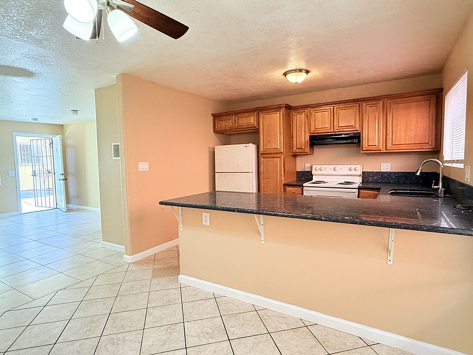 1st image of 1611 Pentecost Way Unit 2
